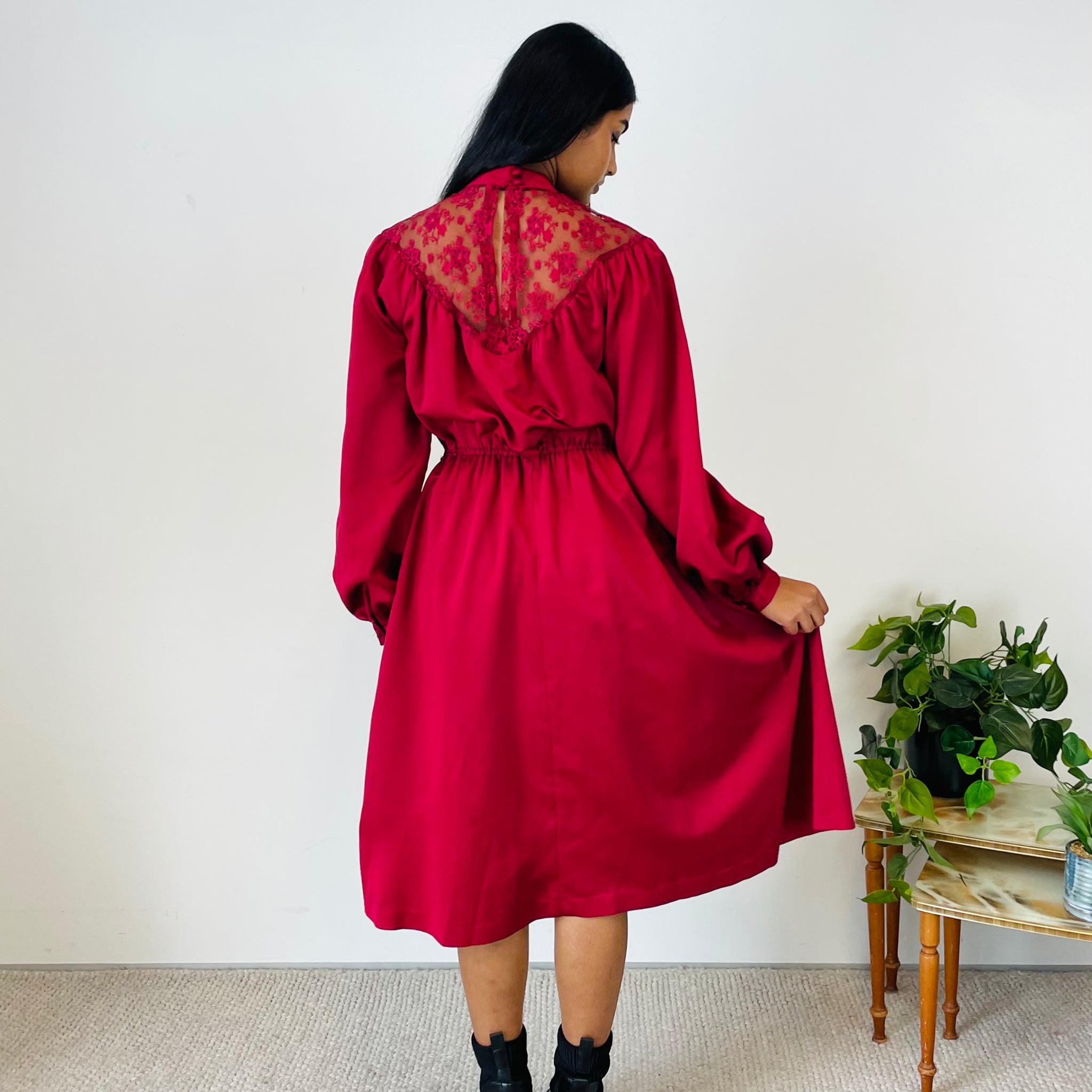 Vintage Satin Dress With Lace Panel (M)