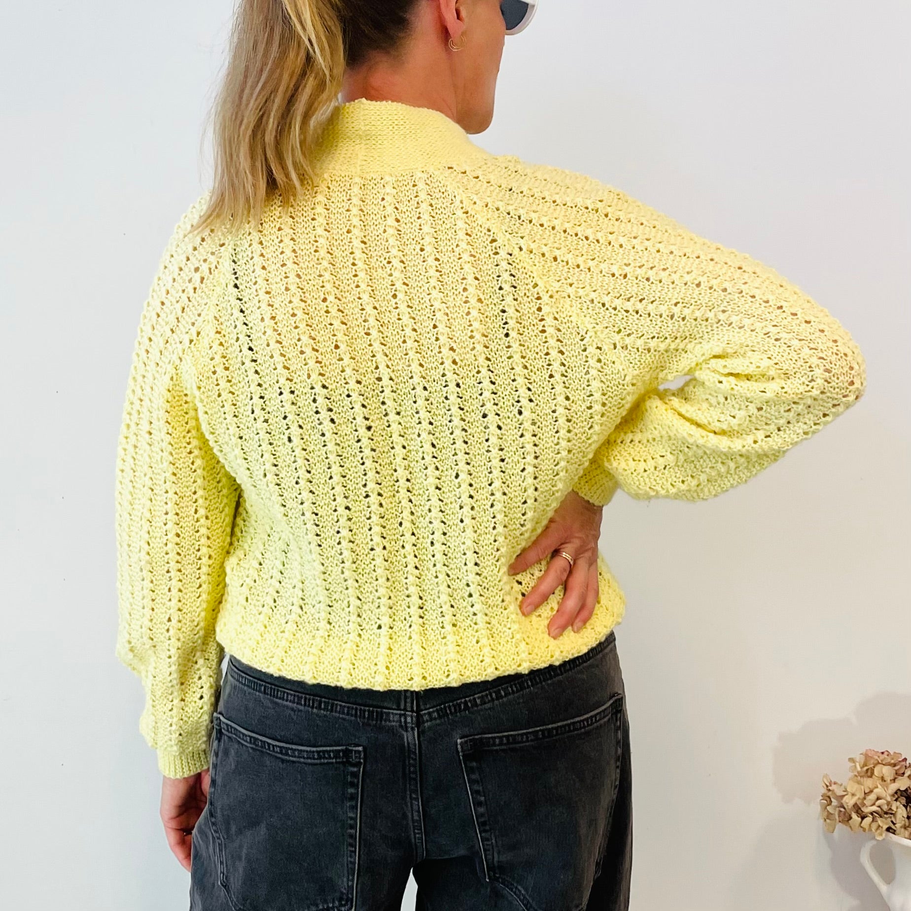 Crochet Cropped Cardigan (M-L)