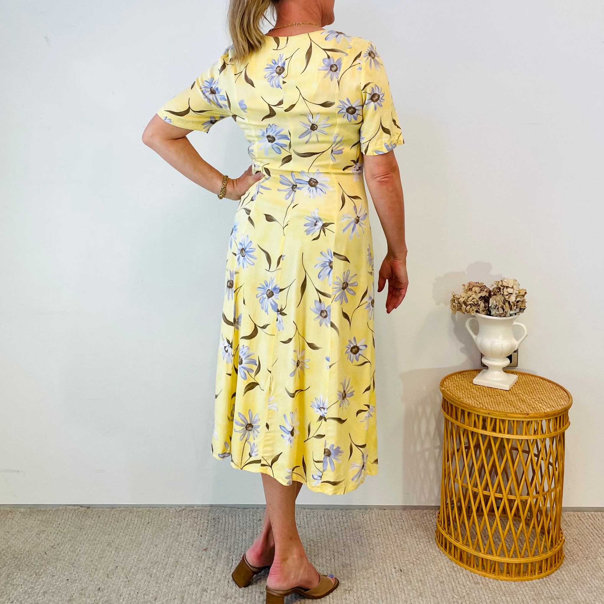 Floral Button Up Midi Dress (S-M)