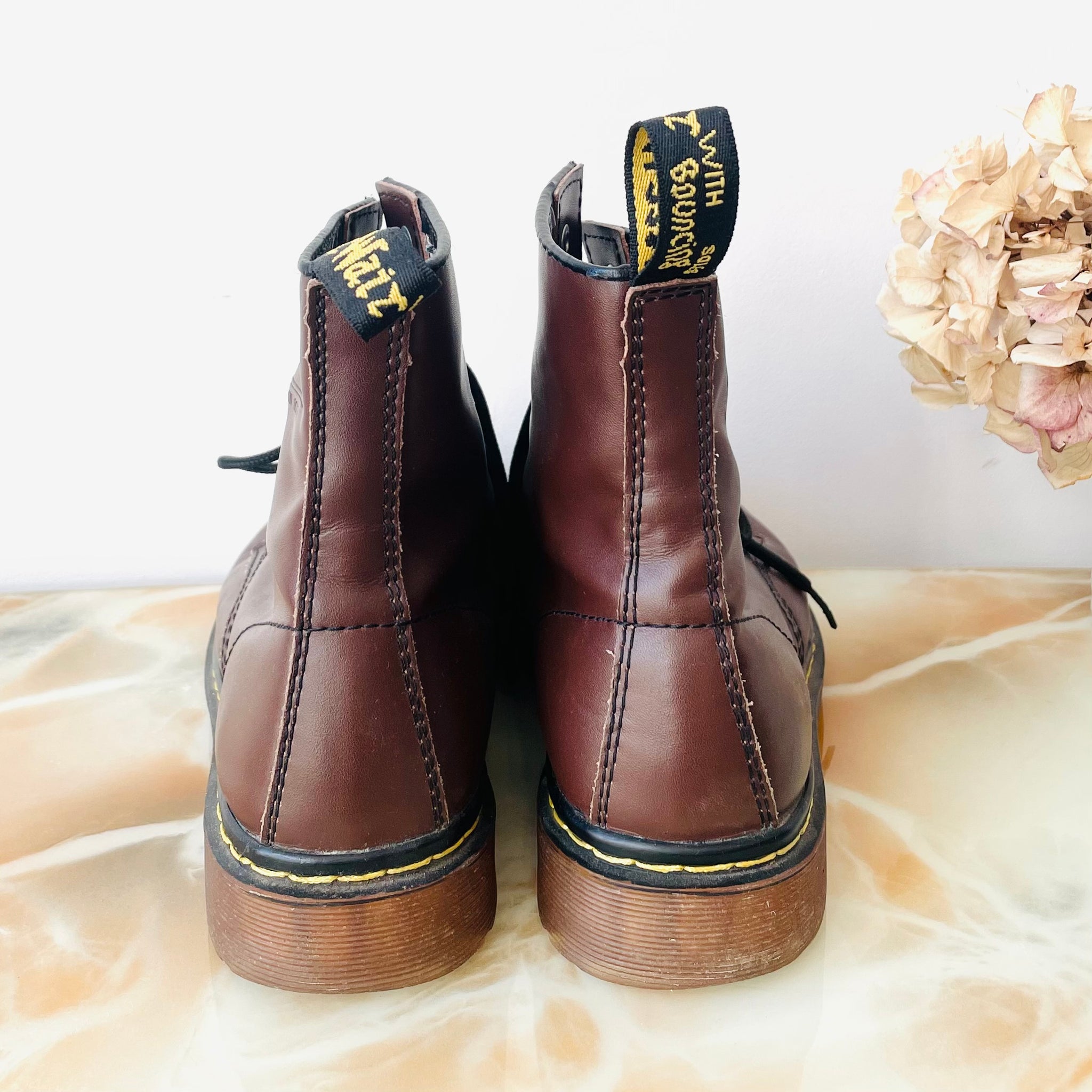 Brown Dr. Martens (37)