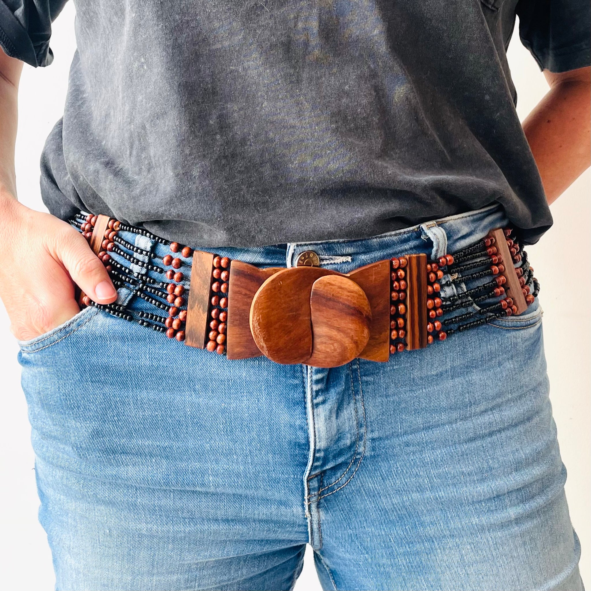 Vintage Stretch Beaded Wooden Belt (S-M)