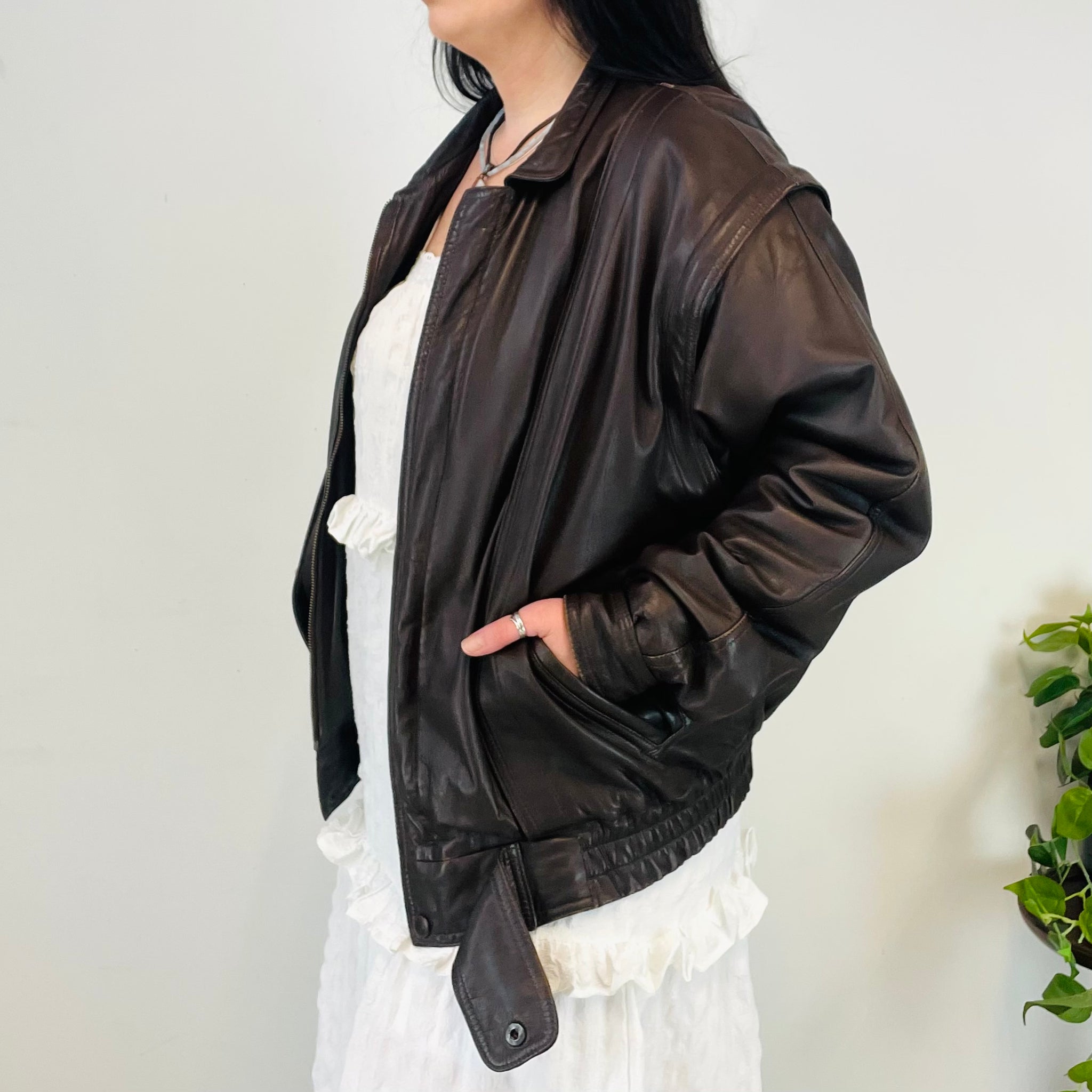 Vintage Adjustable Leather Jacket (M-L)