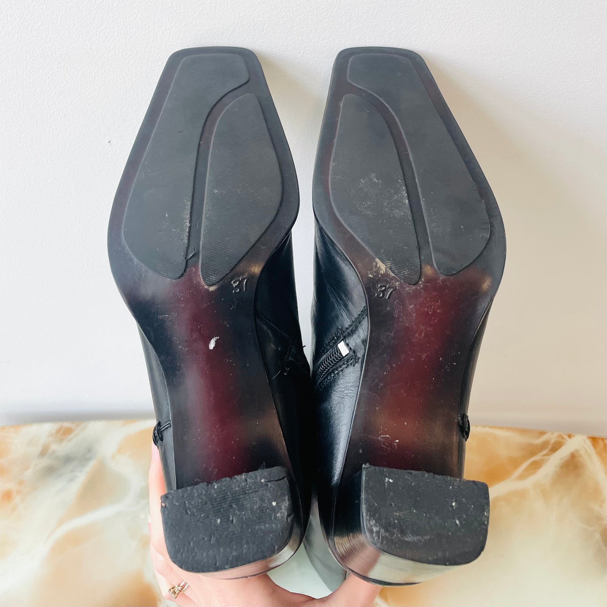 Vintage Calf Length Leather Boots (37)