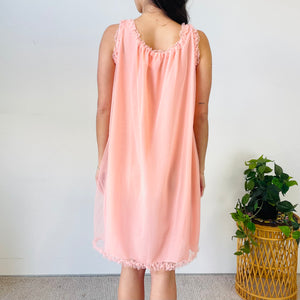 Vintage Ruffle Dress (M)