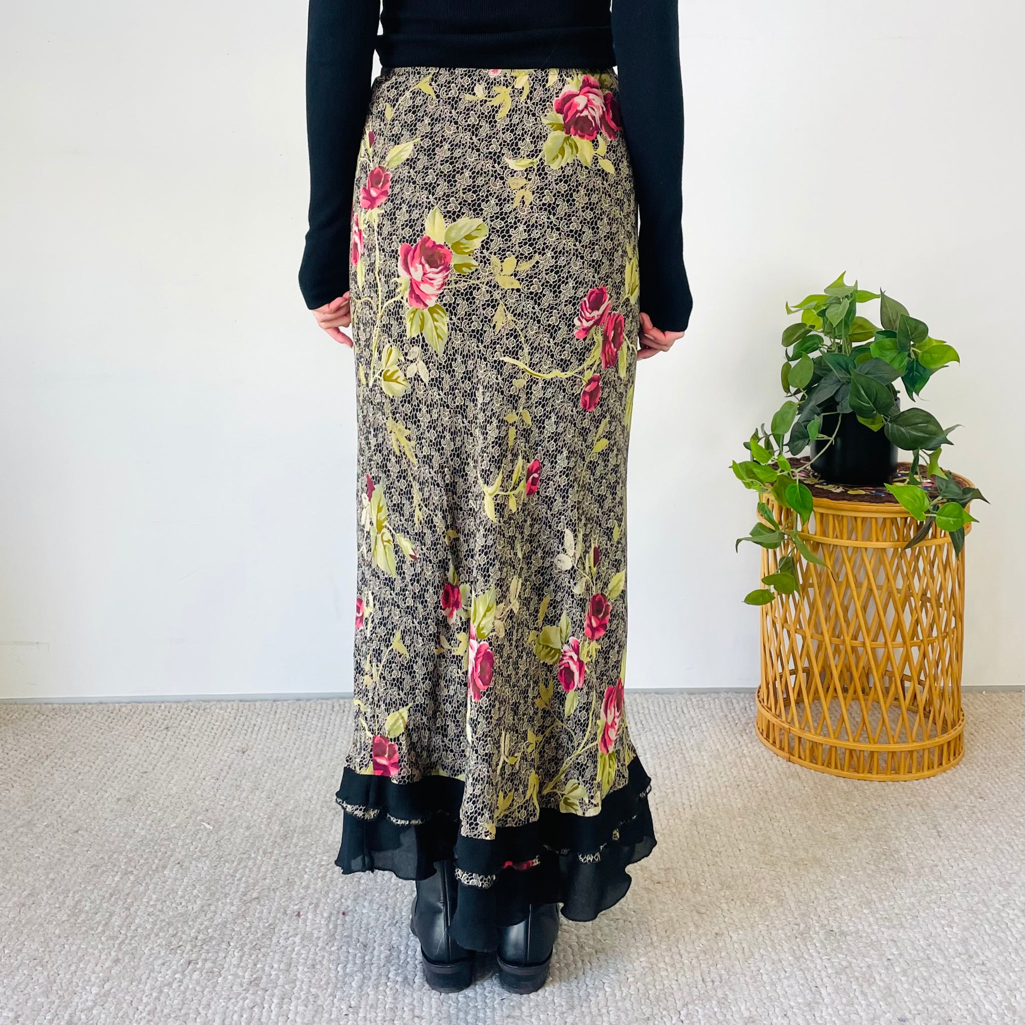 Vintage Floral Ruffle Hem Maxi Skirt (S)